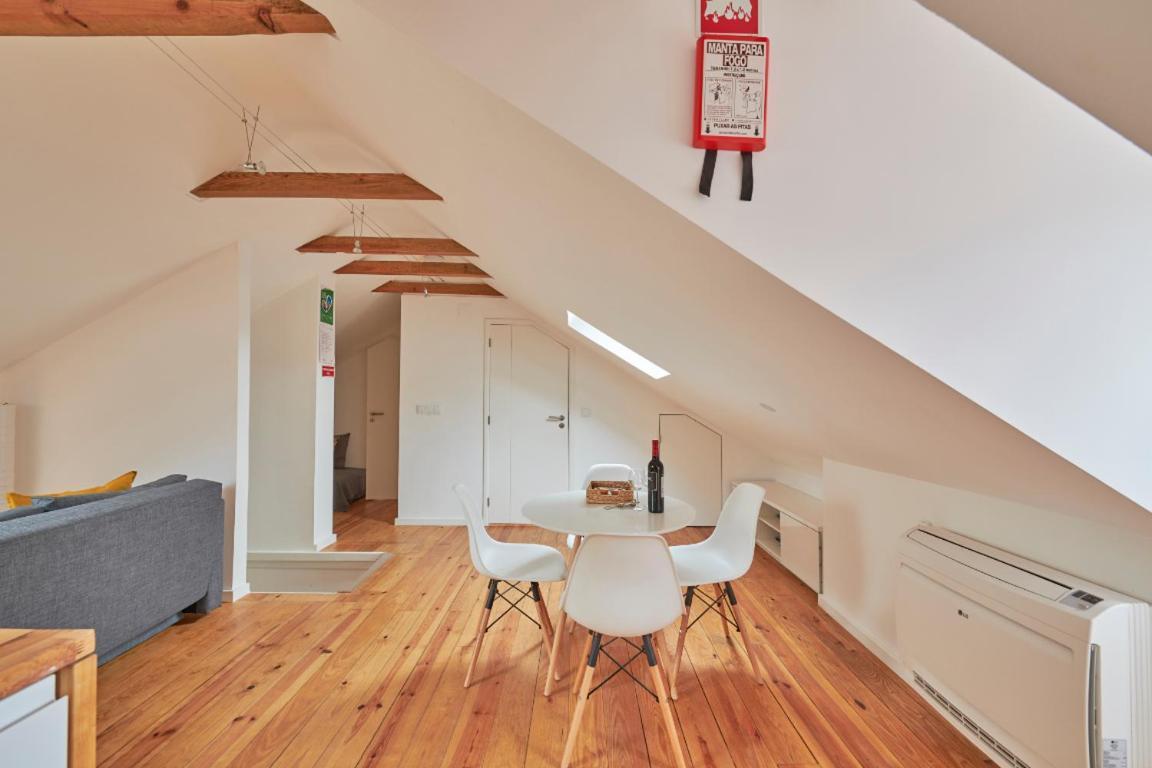 Castleviewattic Apartment Lisbon Luaran gambar